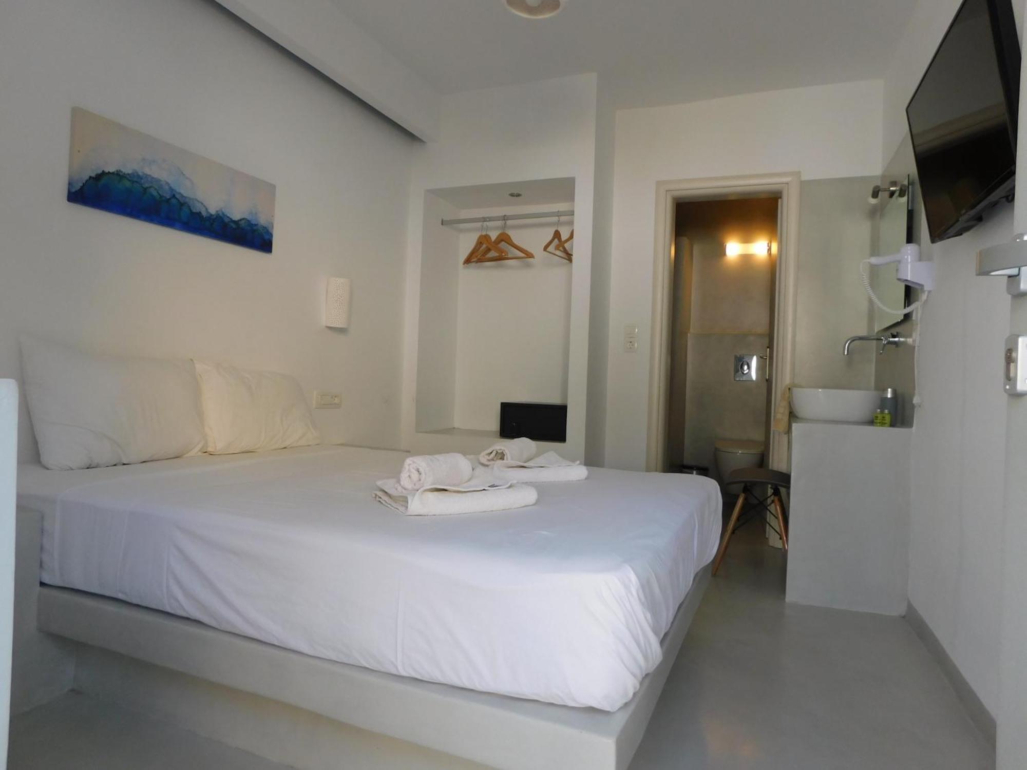 Fira Unique Rooms Екстериор снимка